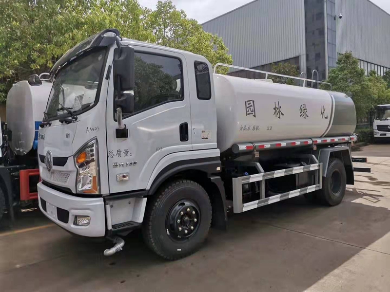 國六東風專底D1L灑水車