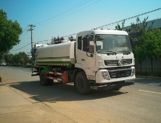 程力威牌CLW5186TDYHDL6型多功能抑塵車(chē)